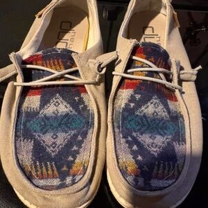 Custom women’s hey dudes